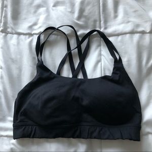 Under Armour mid volume cross strap sports bra